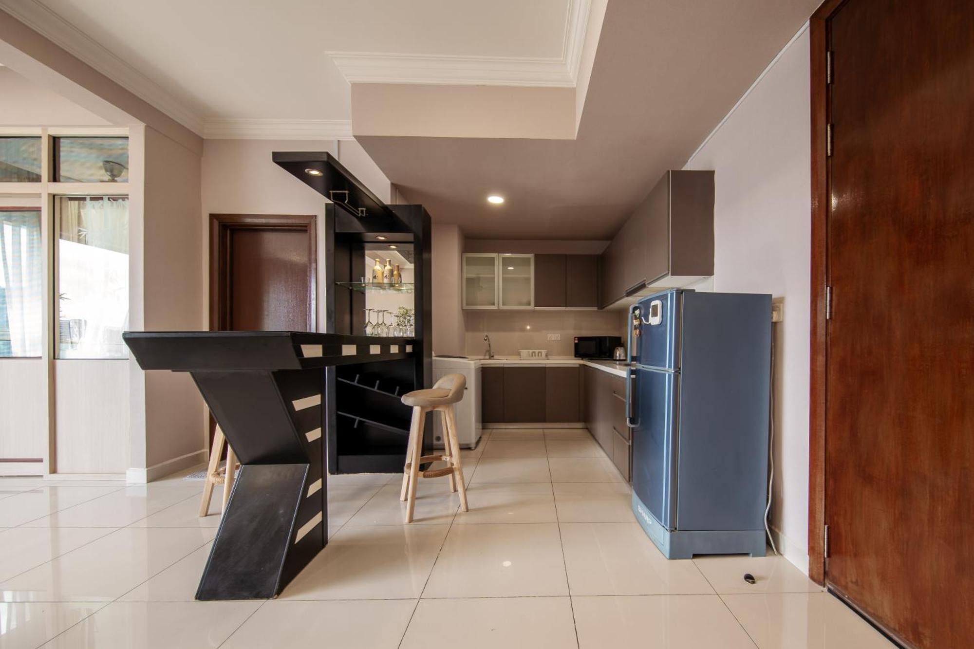 Naibnb In Regalia Residence Куала Лумпур Екстериор снимка